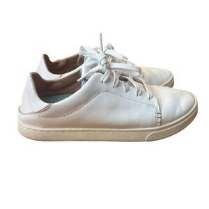 OluKai Pehuea Leather Sneakers Size 6.5